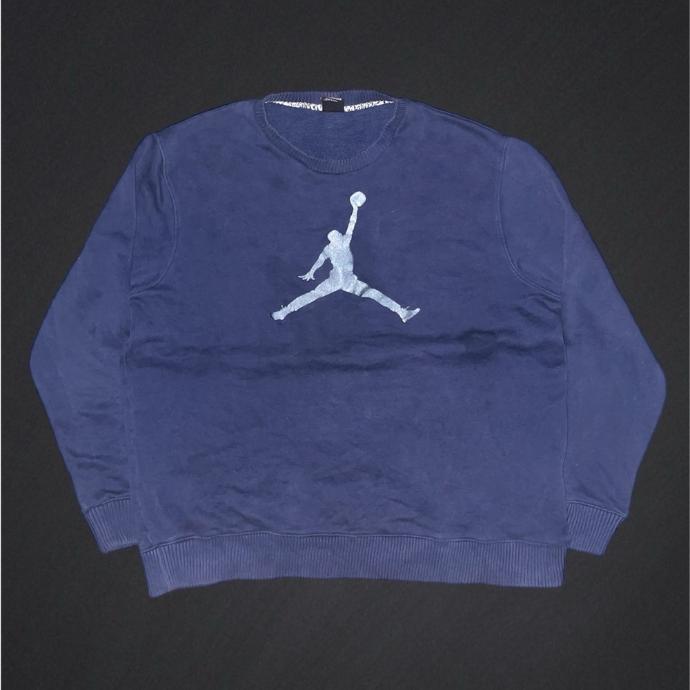 Vintage 2000’s Nike Air Jordan Jump Man Crewneck Sweater